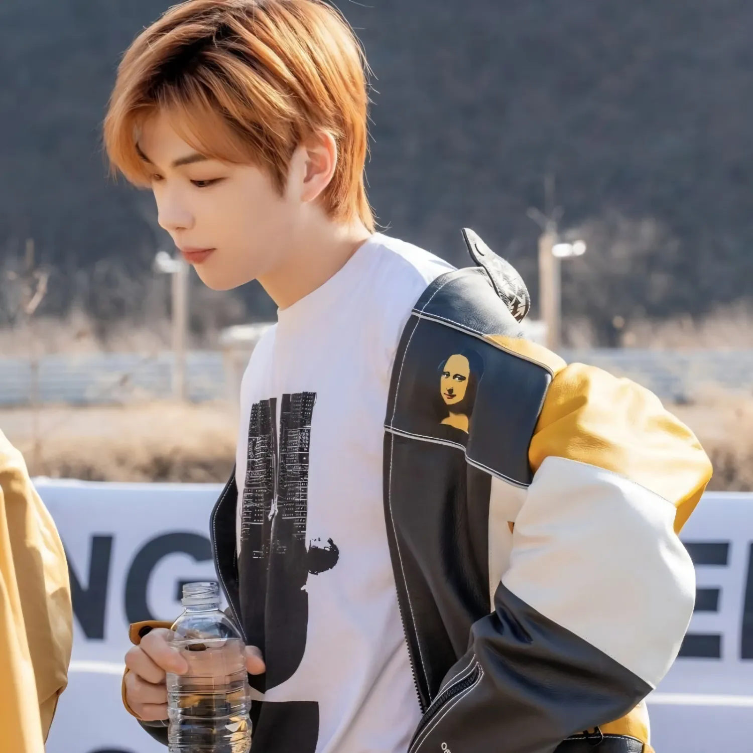 A moment captured by Kang Daniel's fan
