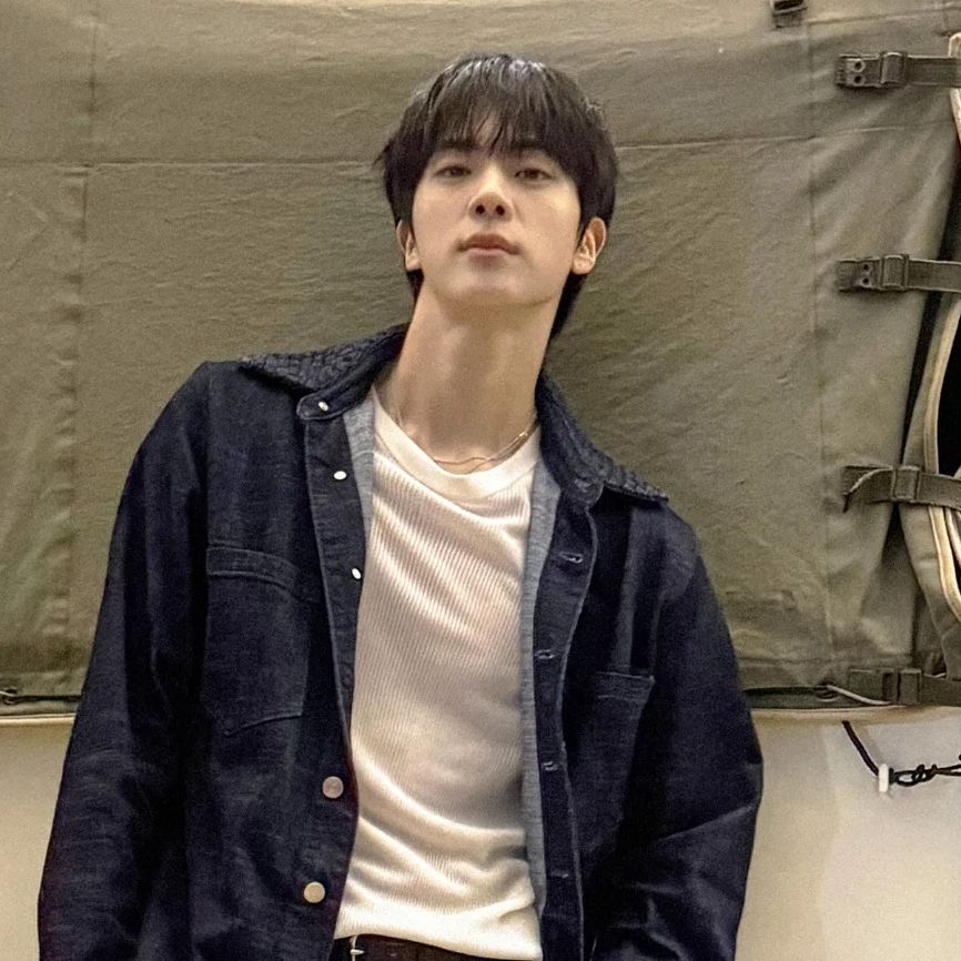 ジン (BTS)の最新写真
