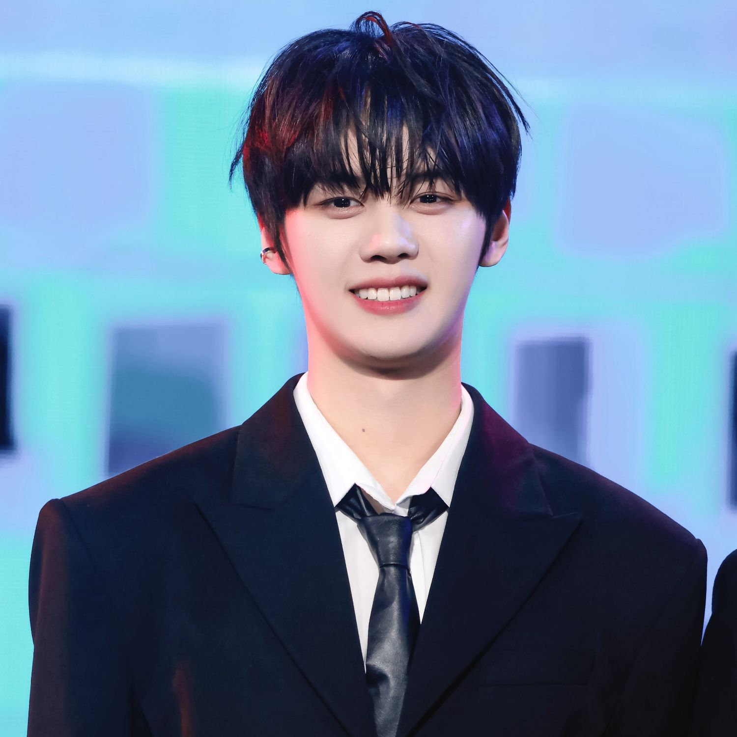 Behind-the-scenes cut of Kim Gyuvin (ZEROBASEONE)