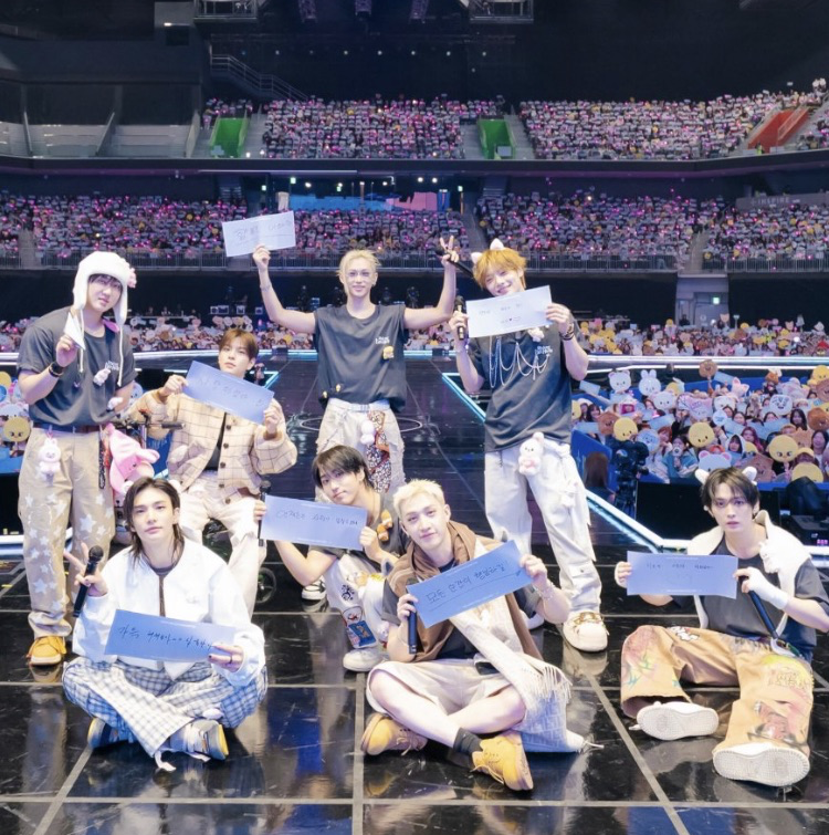 Stray Kids의 비하인드 컷