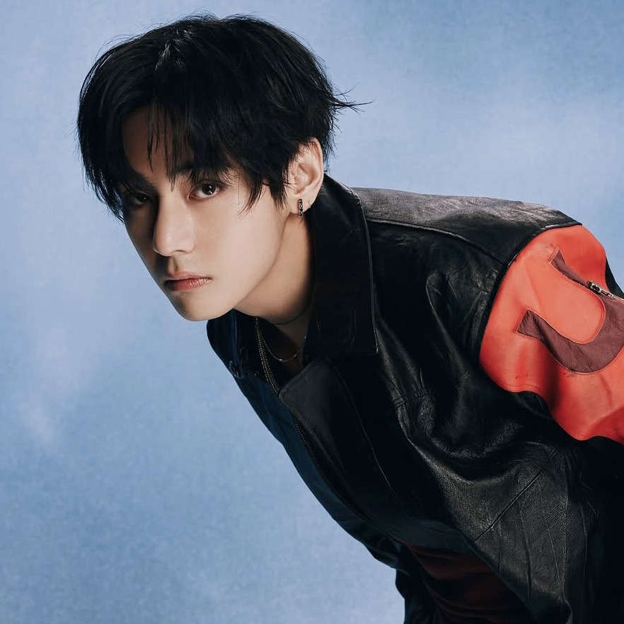 Latest photo of V (BTS)