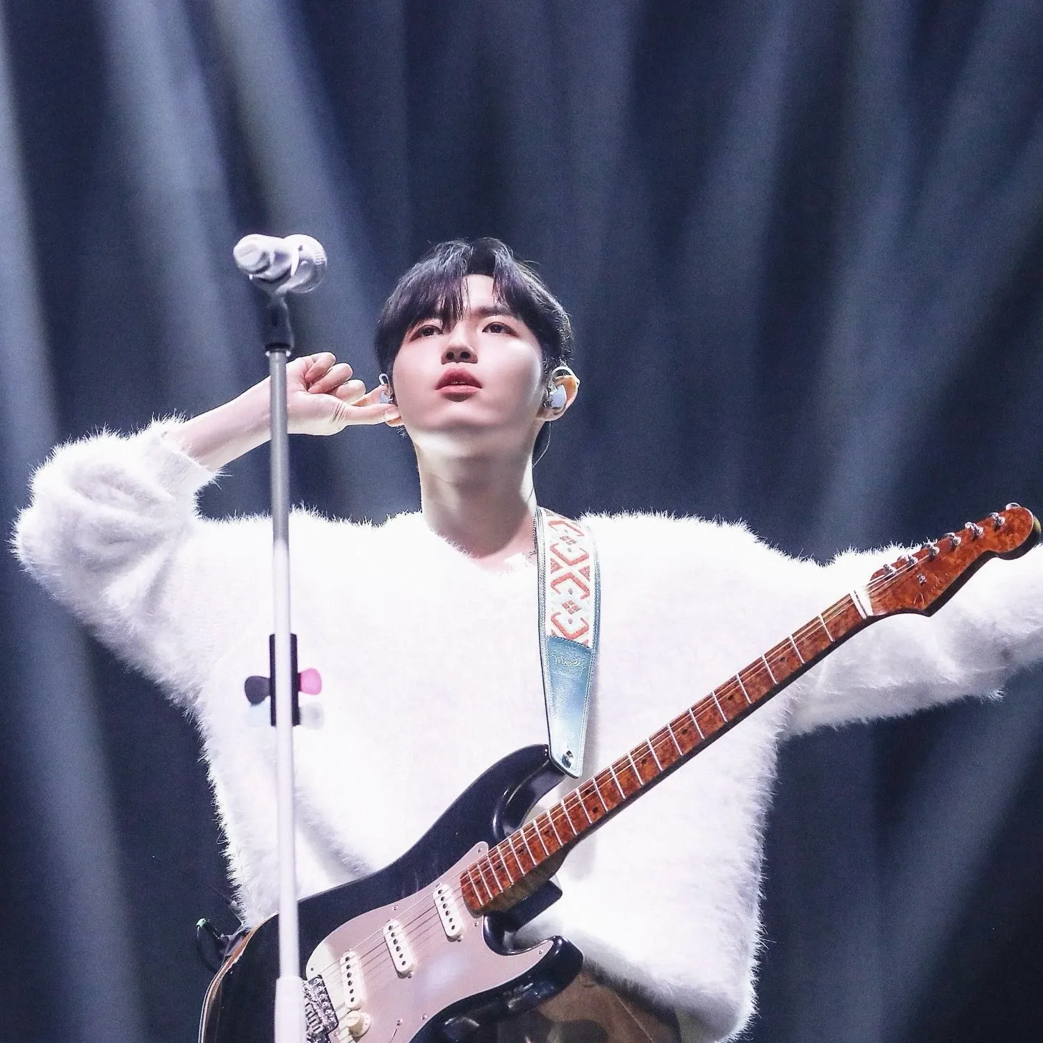 金在奐的最新照片