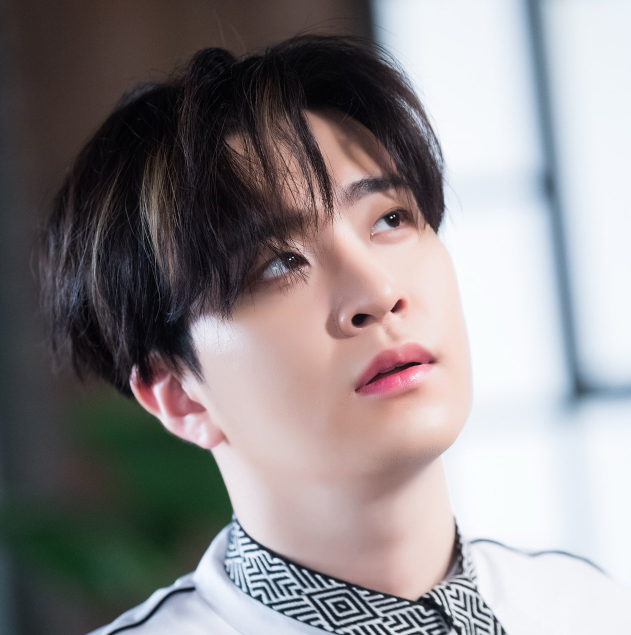 Behind-the-scenes cut of Youngjae (GOT7)