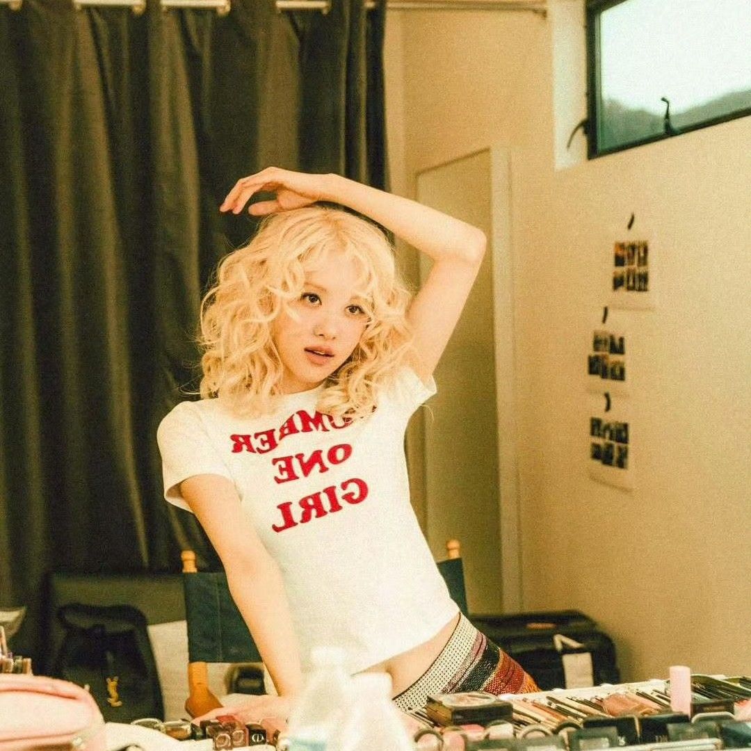 로제 (BLACKPINK) 최근 활동샷