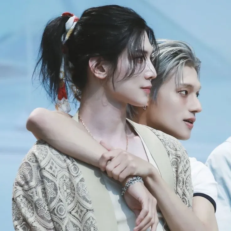 에이티즈의 비하인드 컷