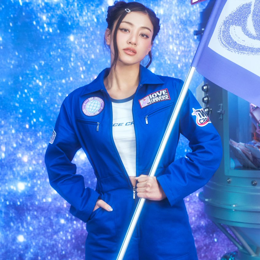 Foto aktivitas terbaru TWICE