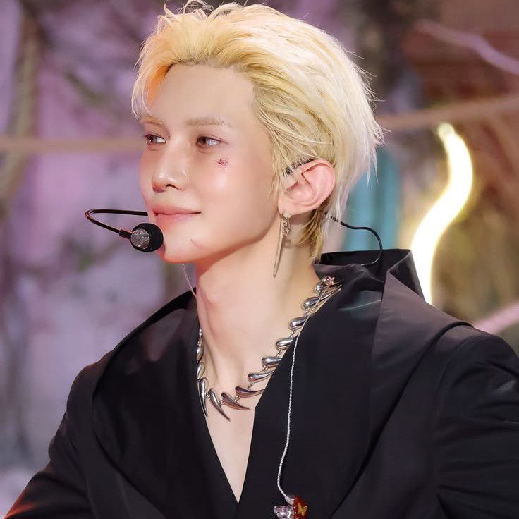 에이티즈의 비하인드 컷