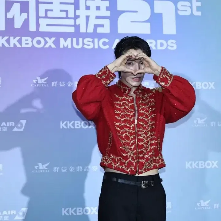 Recent activity shot of Donghae (Super Junior)