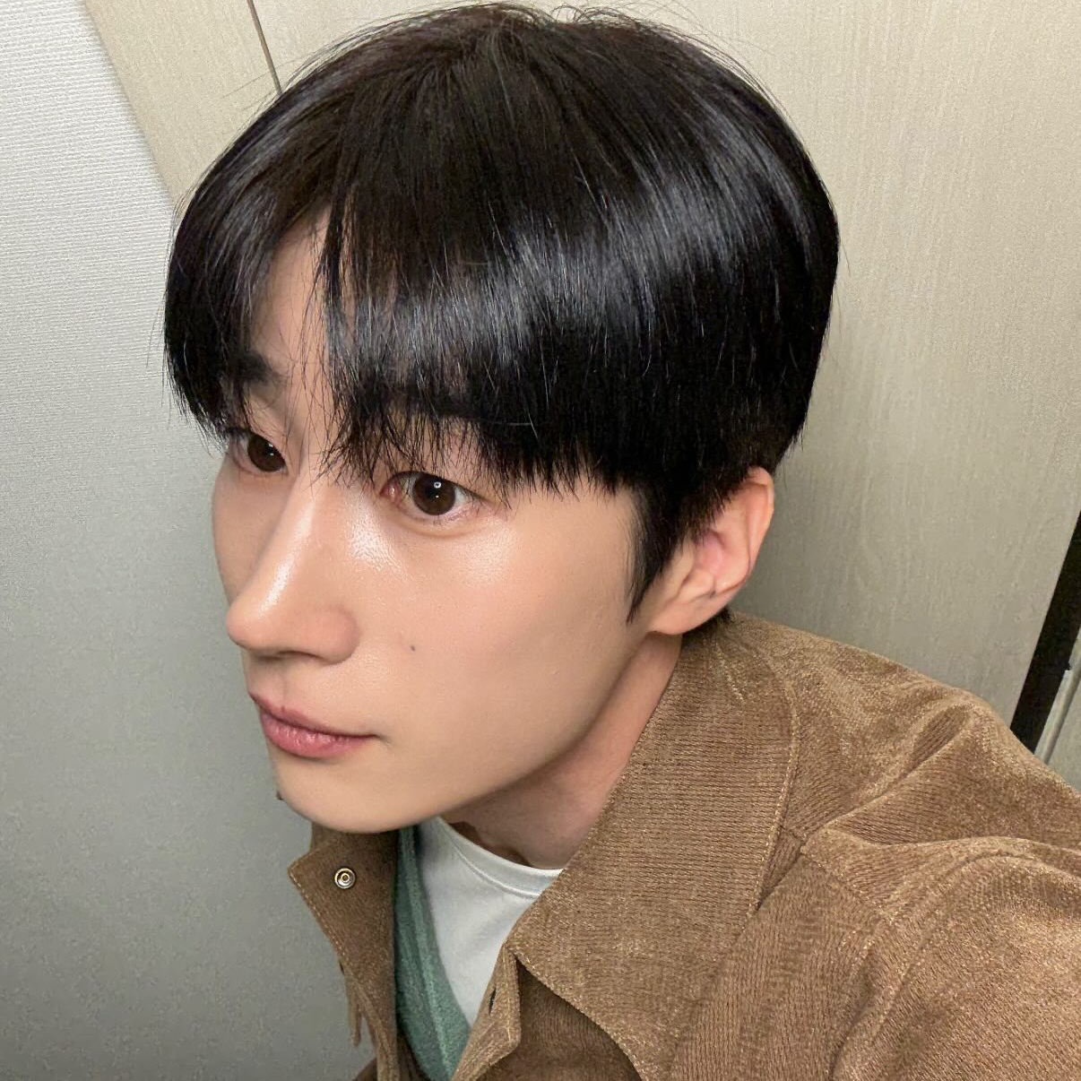 Recent activity shot of Han Seungwoo