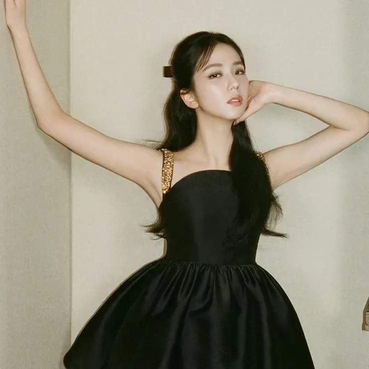 Foto terbaru Jisoo (BLACKPINK)