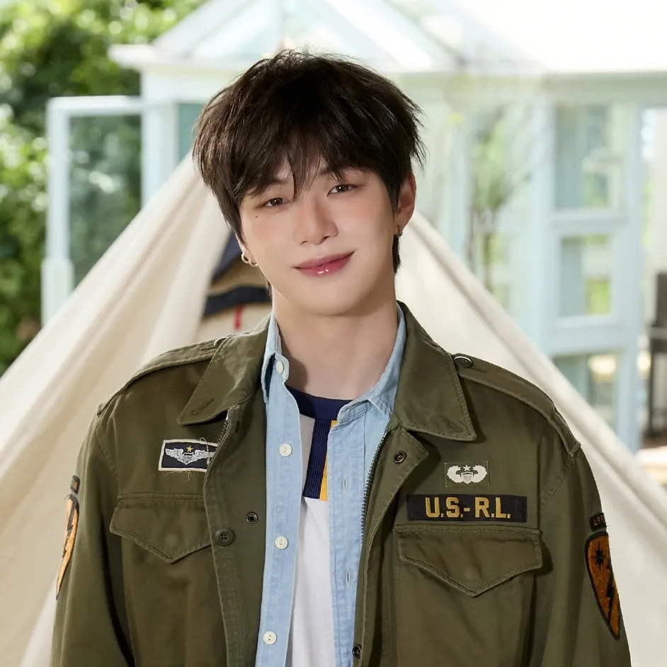 강다니엘 최근 활동샷