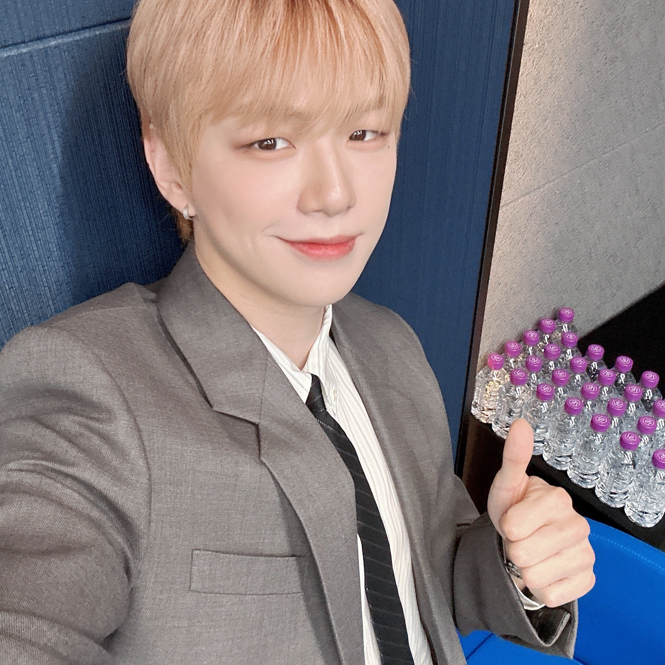 강다니엘 최근 활동샷