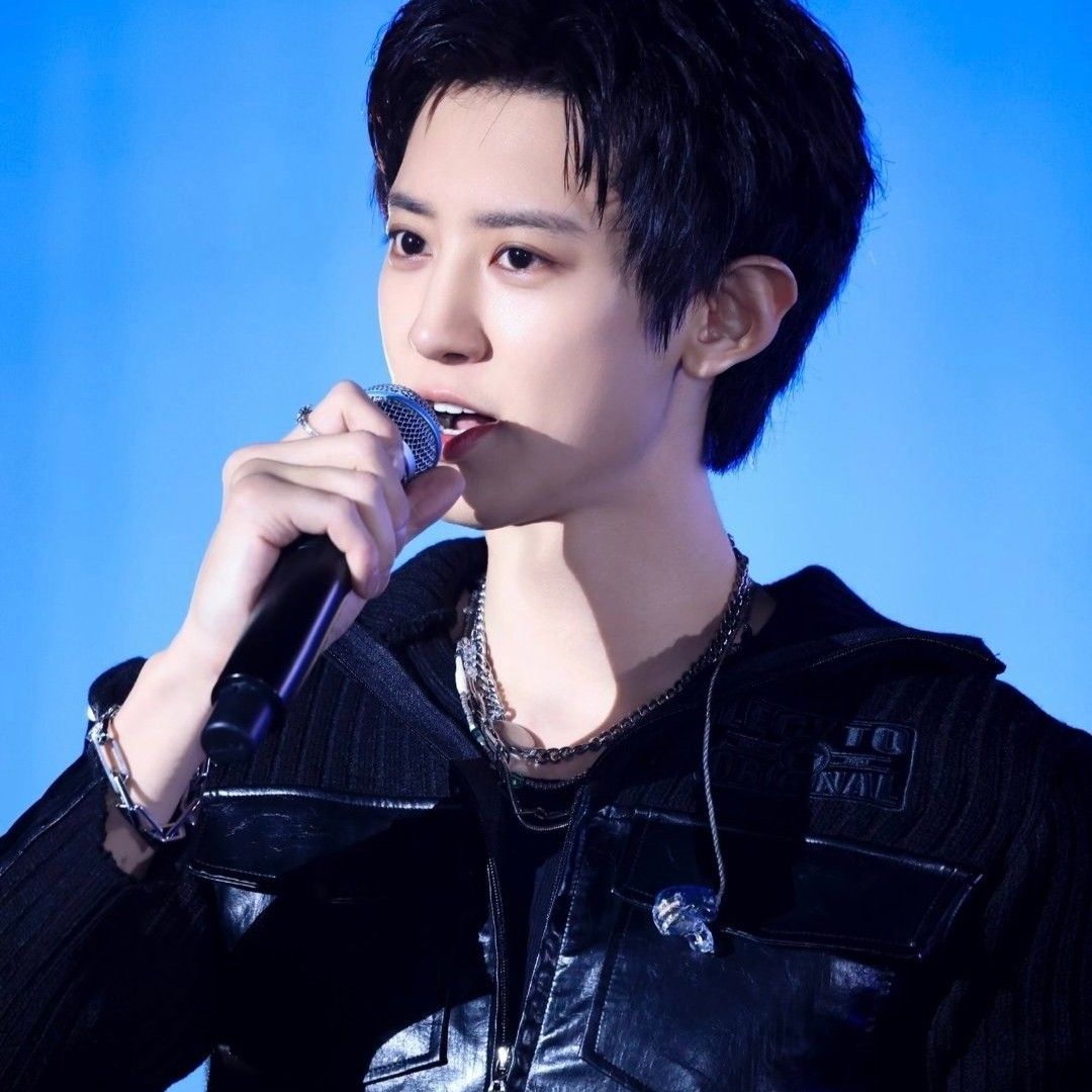 찬열 (EXO) 최근 활동샷