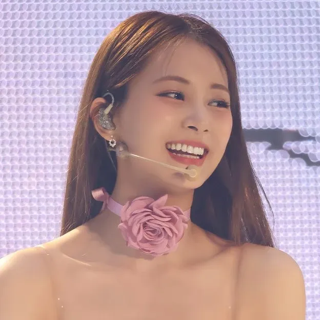 Potret di balik layar Tzuyu (TWICE)