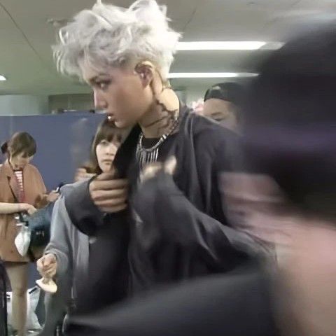 Foto aktivitas terbaru Kai (EXO)