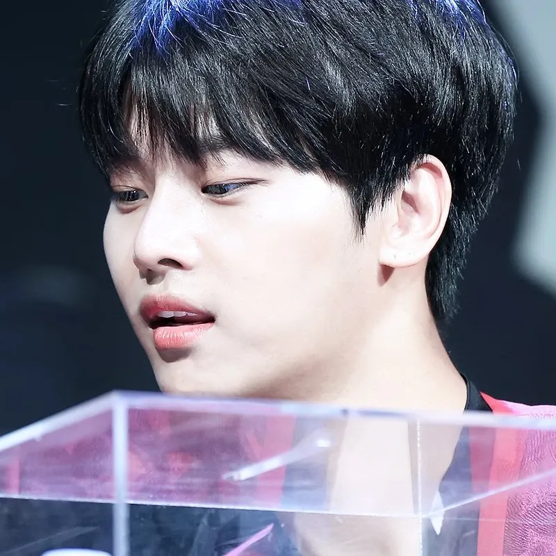 Behind-the-scenes cut of VIXX