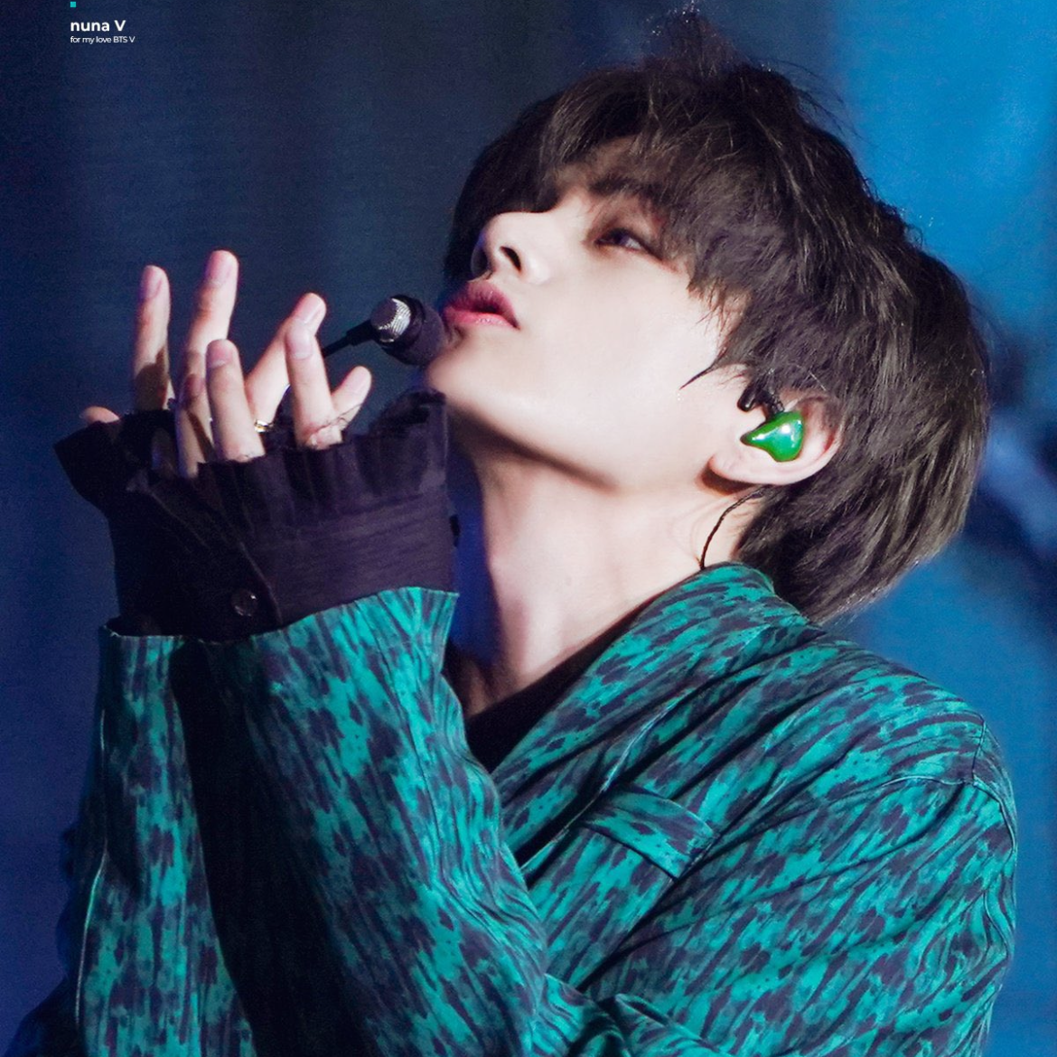 Behind-the-scenes cut of V (BTS)