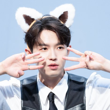 A moment captured by Kim Jaehwan's fan