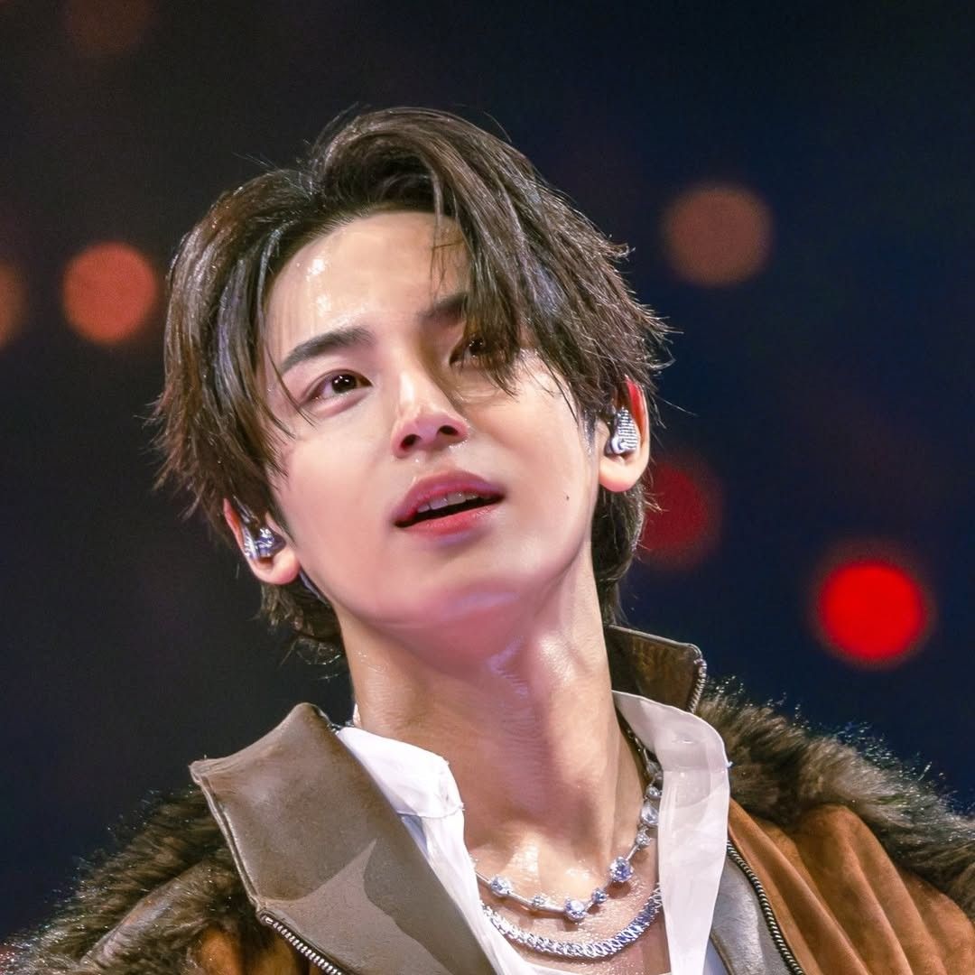 A moment captured by Mingyu (SEVENTEEN)'s fan