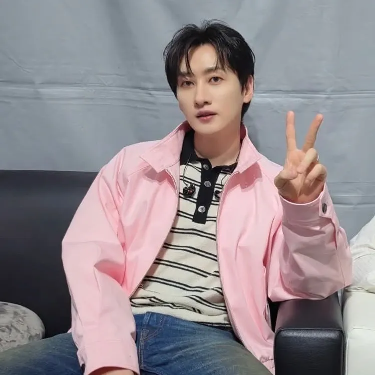 Recent activity shot of Eunhyuk (Super Junior)