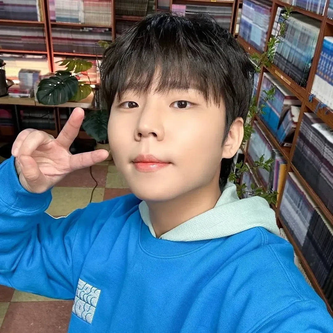 Recent activity shot of Jung Seunghwan