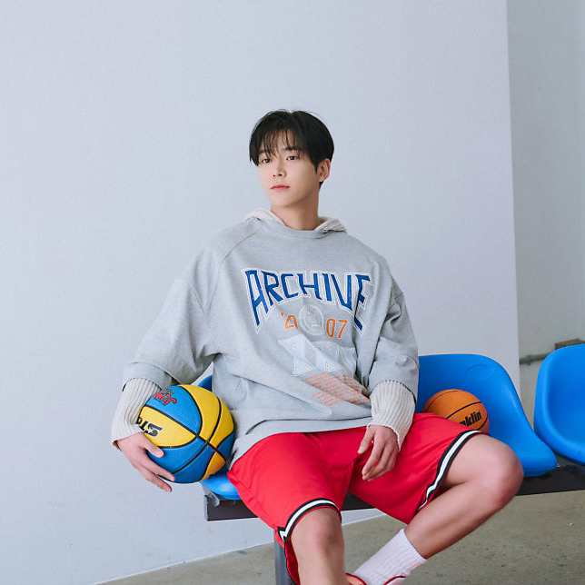 Behind-the-scenes cut of Rowoon
