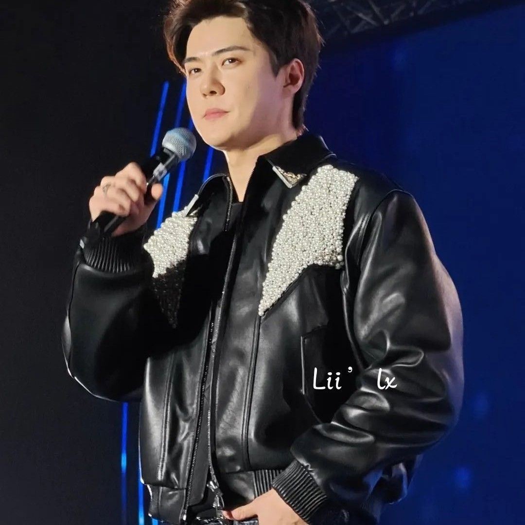 Behind-the-scenes cut of Sehun (EXO)