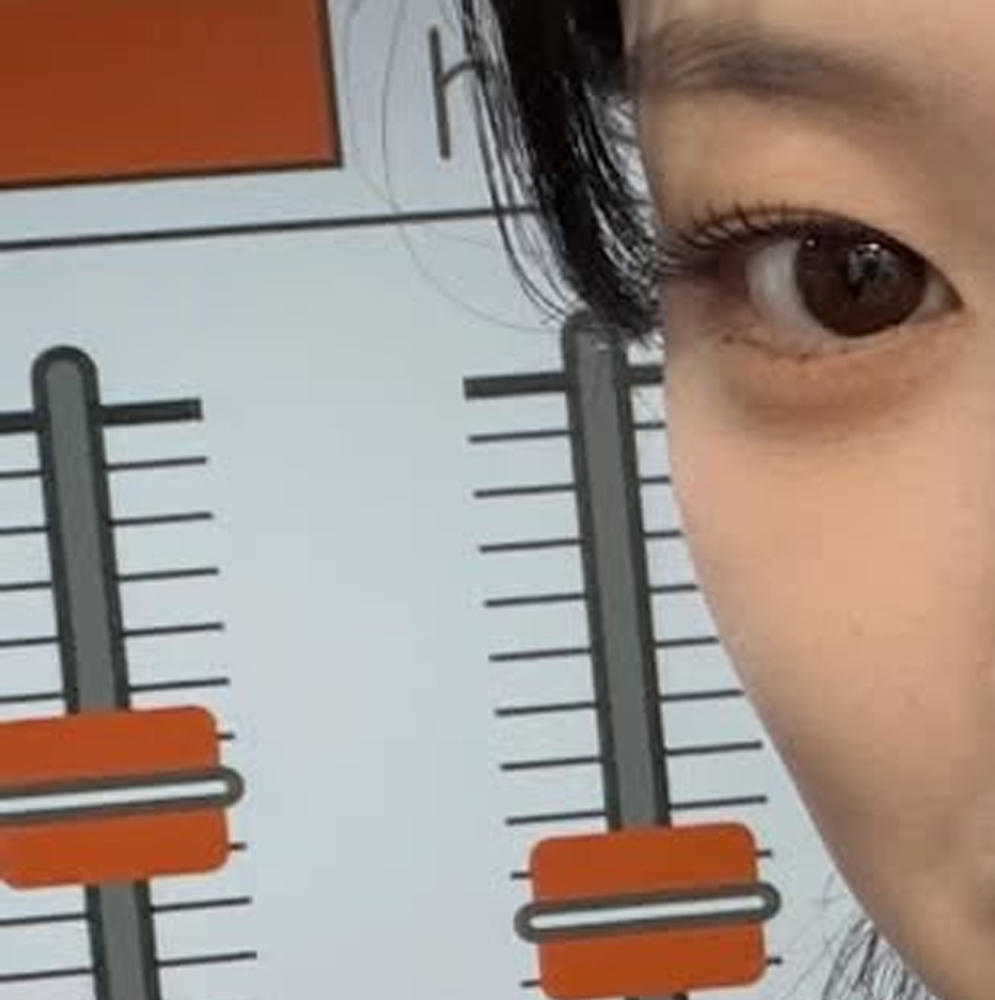 Behind-the-scenes cut of HyunJin (Loossemble)