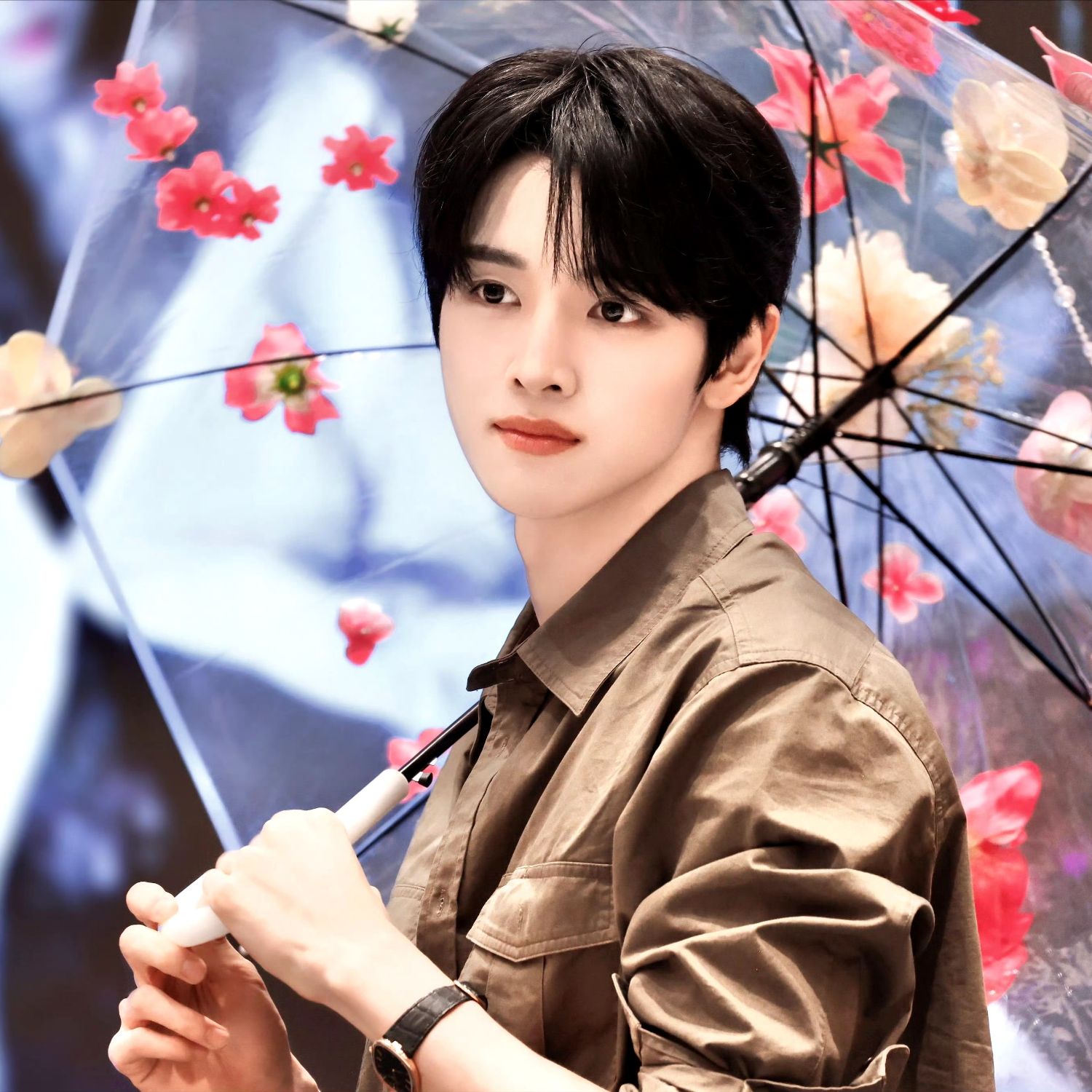 Latest photo of Sungchan (RIIZE)