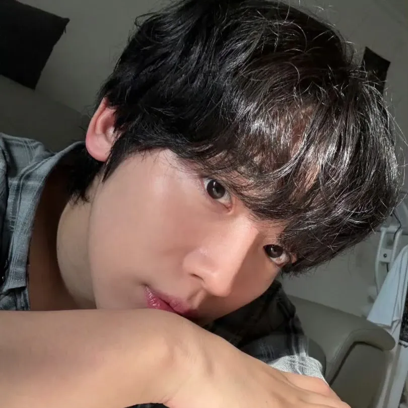 Latest photo of Kim Yohan (WEi)