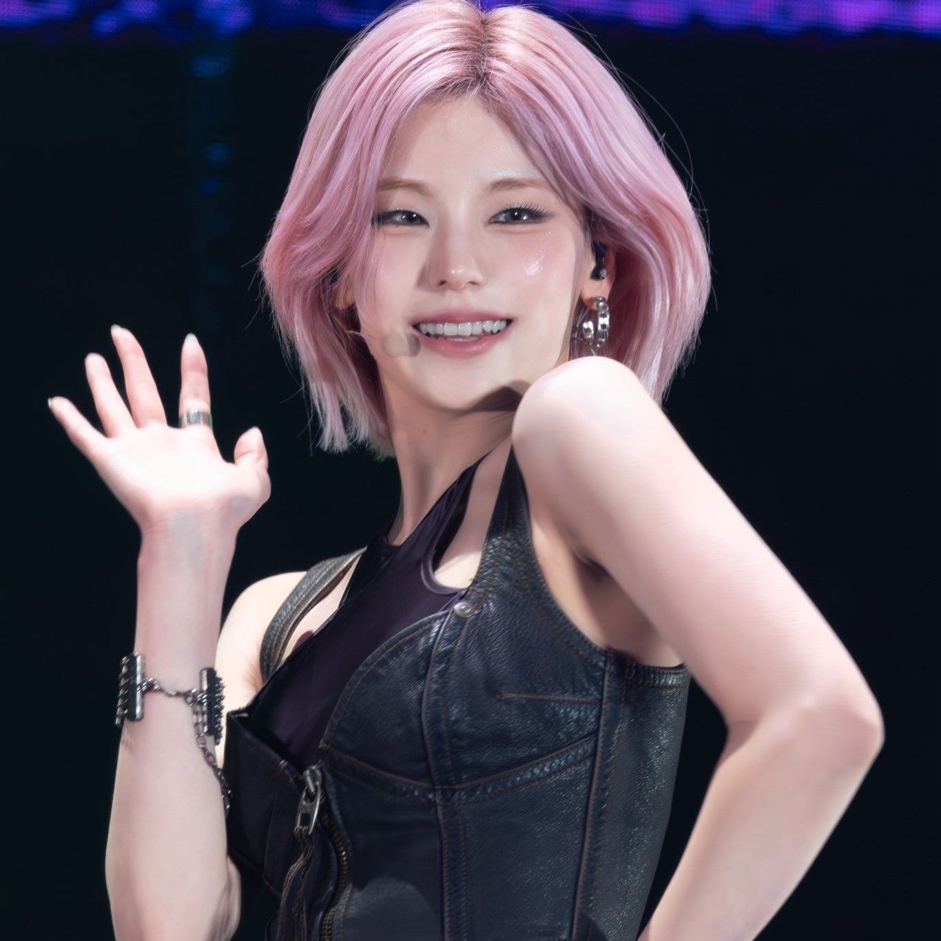 Recent activity shot of Yeji (ITZY)