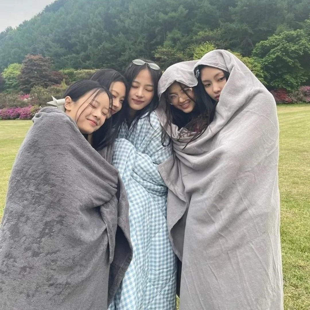 Recent activity shot of NewJeans