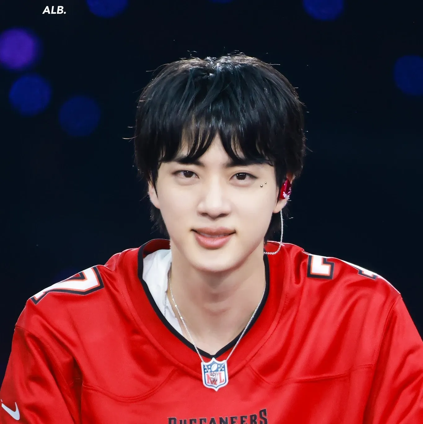 Foto terbaru Jin (BTS)