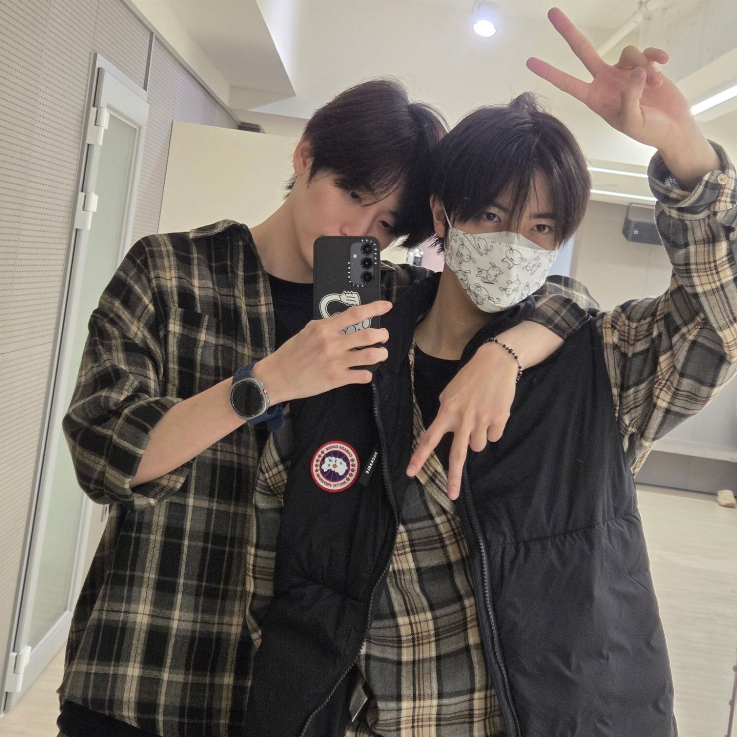 Recent activity shot of Wonjin (CRAVITY)