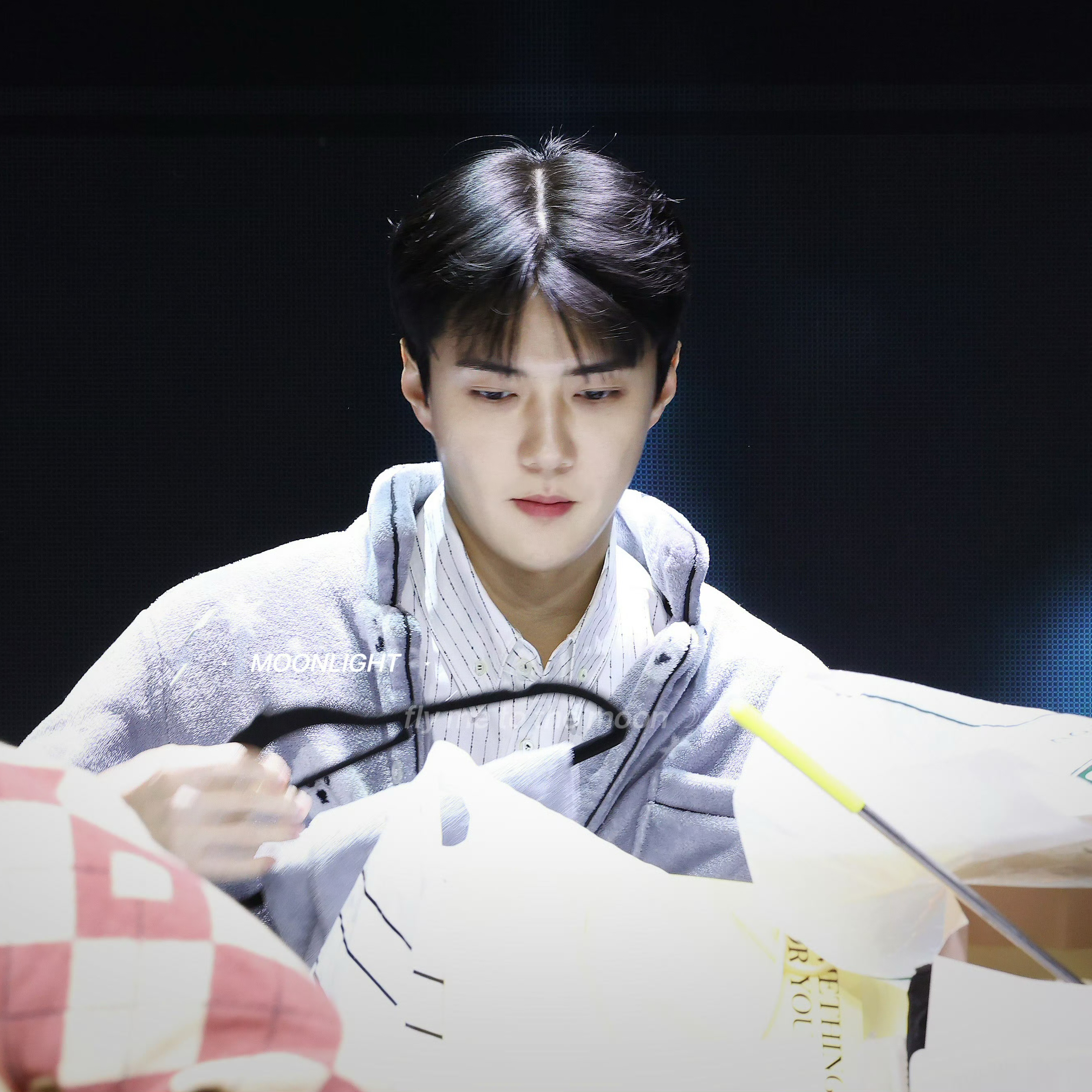 Momen yang diabadikan oleh penggemar Sehun (EXO)