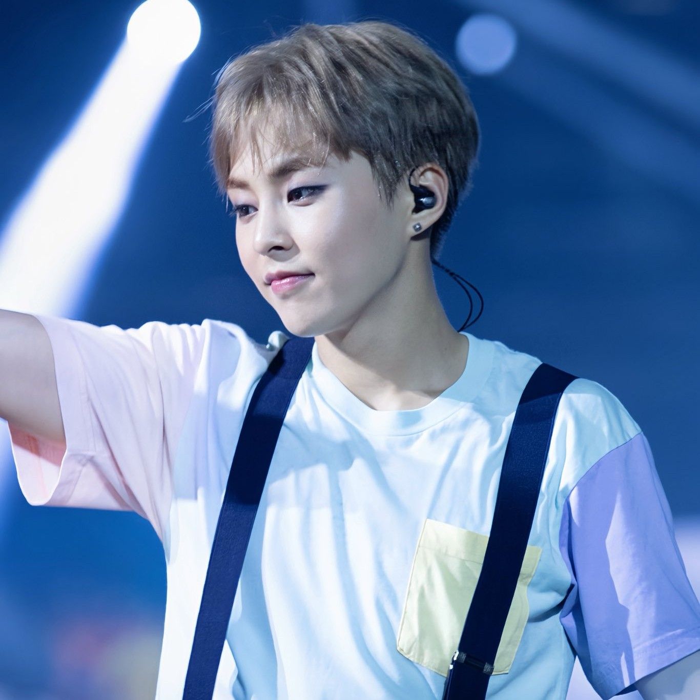 A moment captured by Xiumin (EXO)'s fan