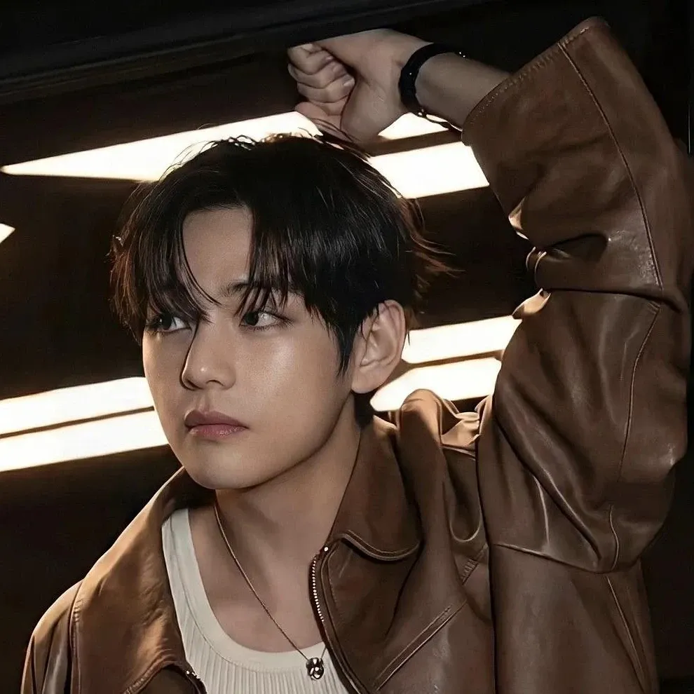 V (BTS)の最新写真