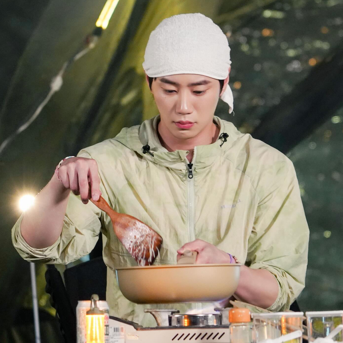 Recent activity shot of Lee Junyoung