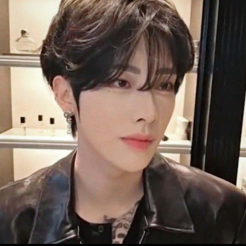 Latest photo of Ricky (ZEROBASEONE)