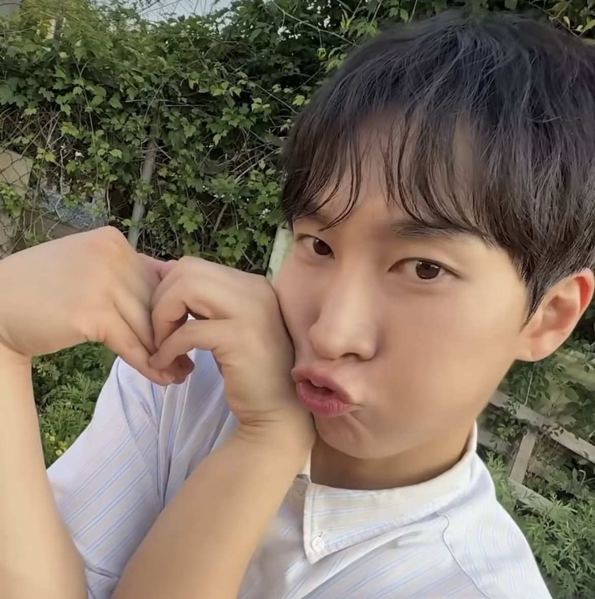 Behind-the-scenes cut of Seo Eunkwang (BTOB)