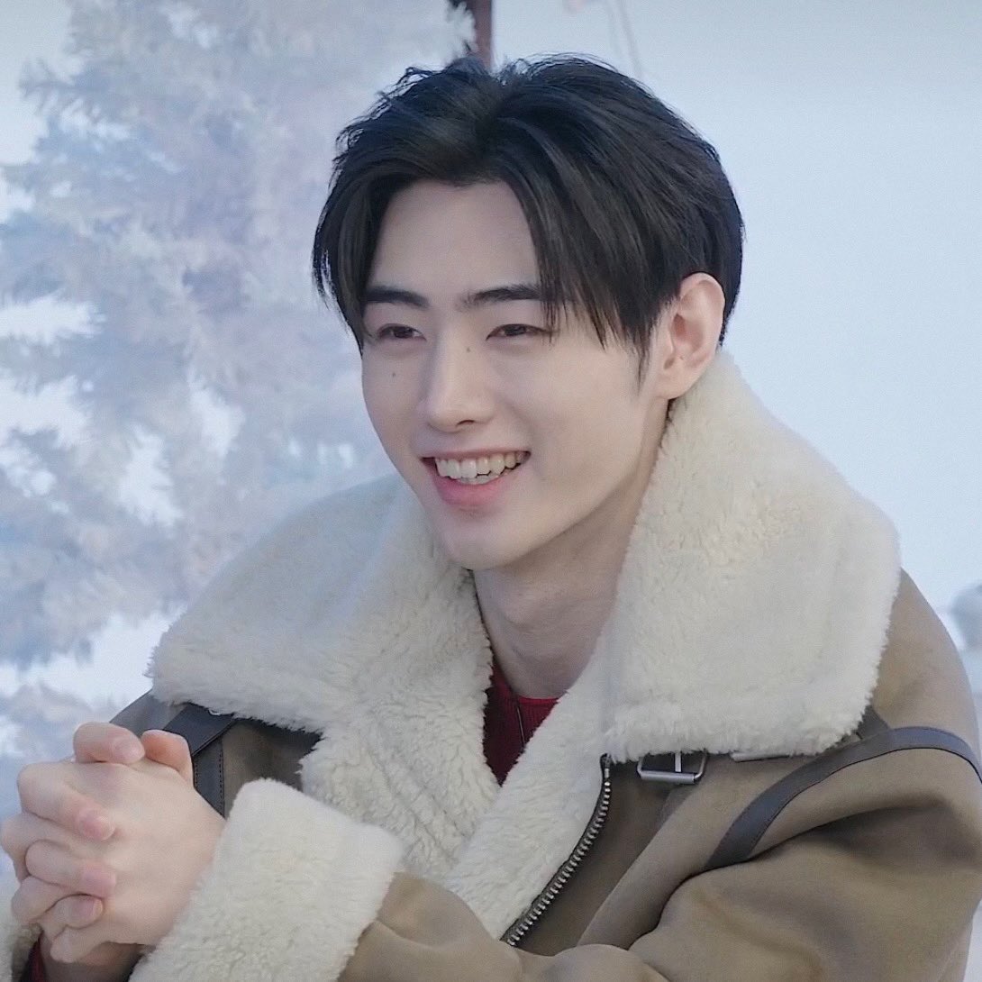 A moment captured by Sunghoon (ENHYPEN)'s fan