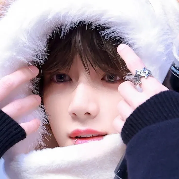 Latest photo of Beomgyu (TOMORROW X TOGETHER)