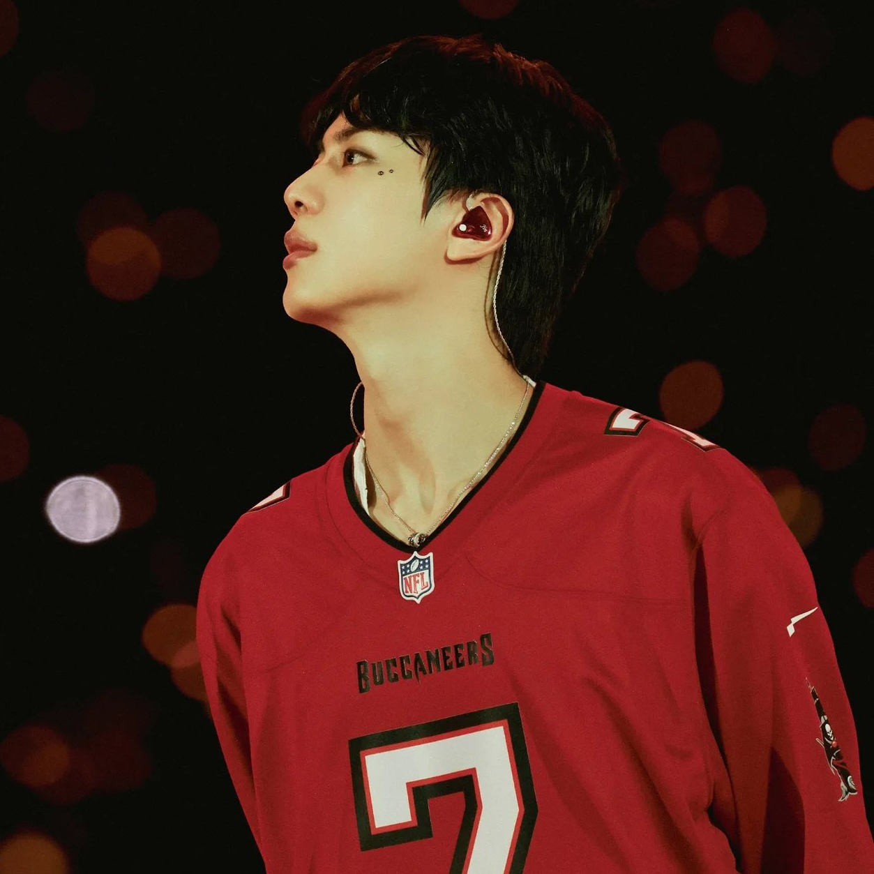 진 (방탄소년단)의 비하인드 컷