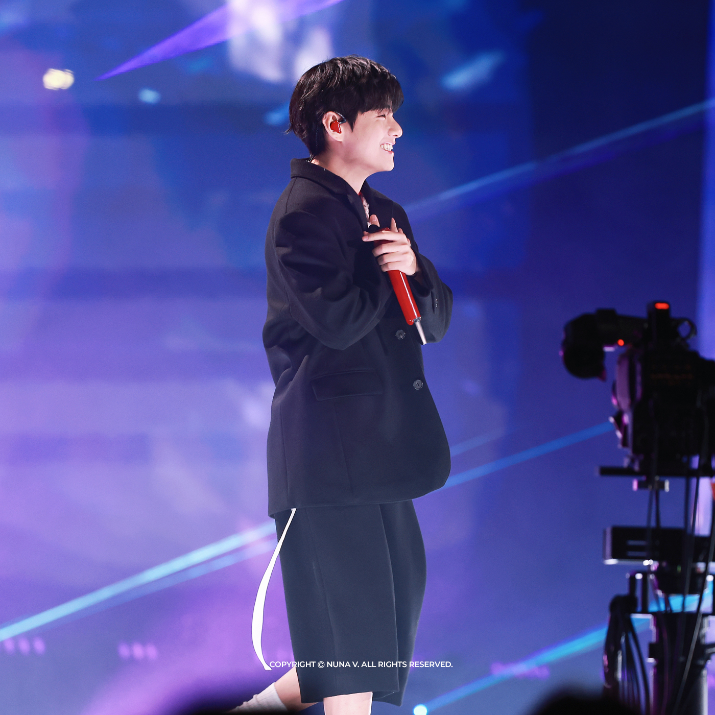 Latest photo of V (BTS)