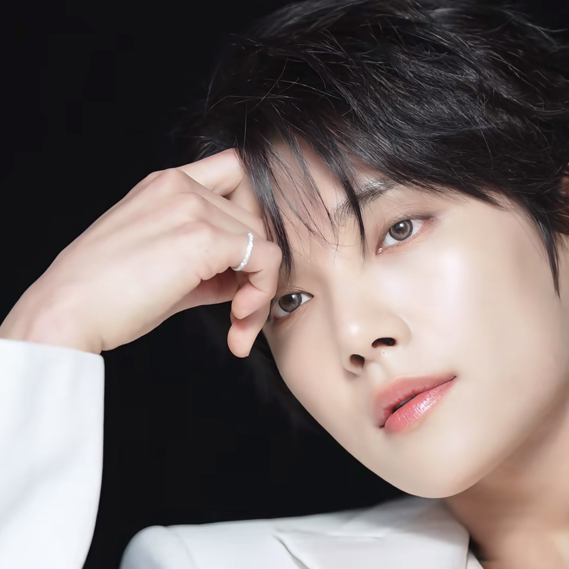 Recent activity shot of Joshua (SEVENTEEN)