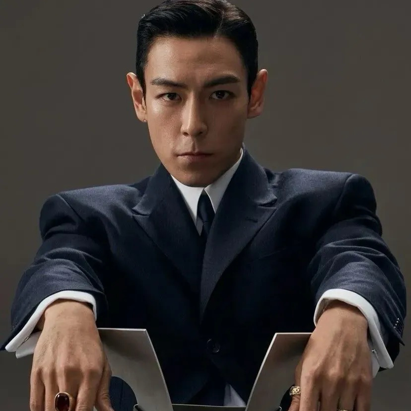 Behind-the-scenes cut of T.O.P