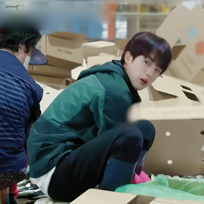 진 (방탄소년단)의 최신 사진
