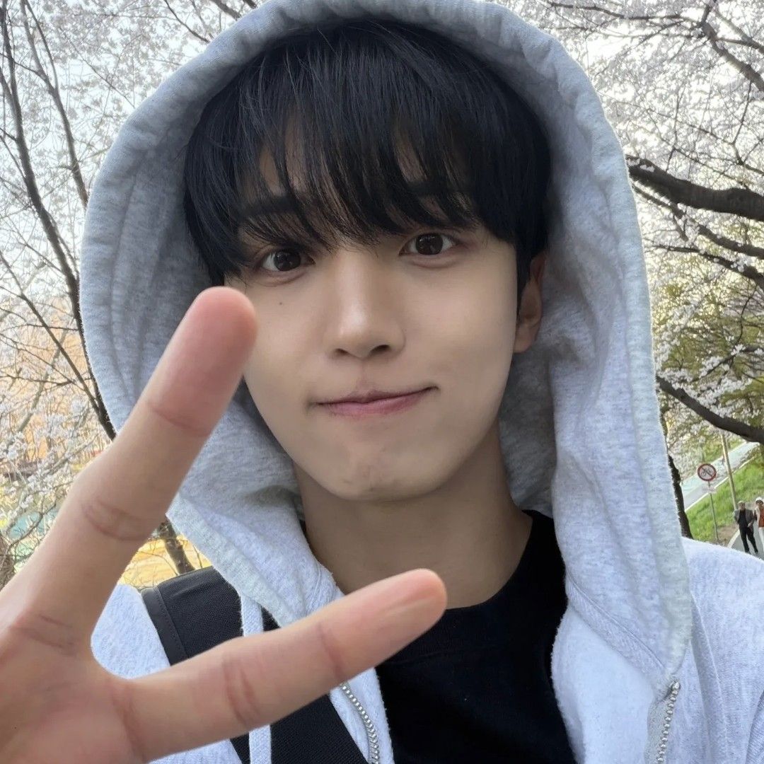 善燏 (UP10TION)的幕后花絮