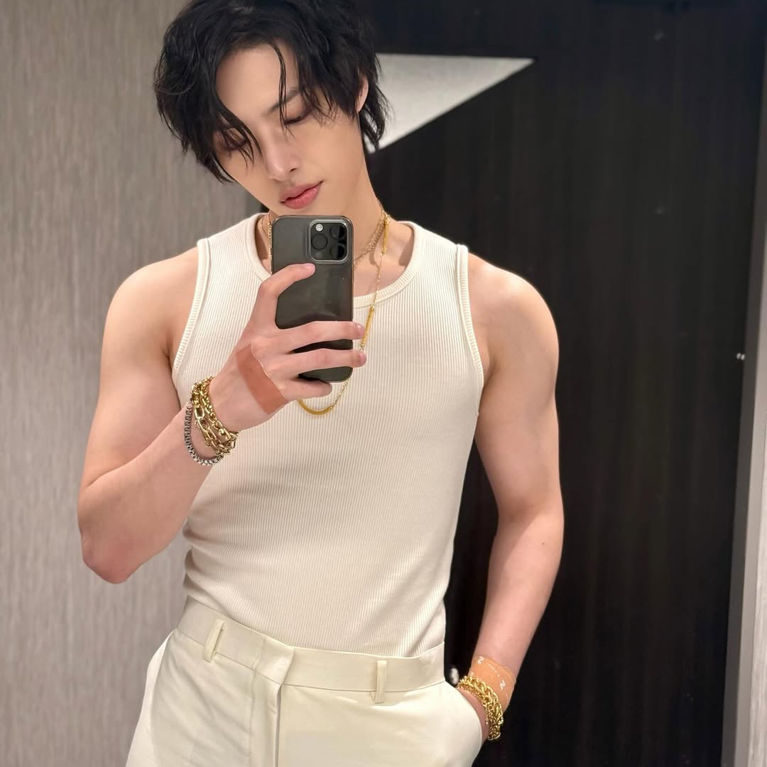 에이티즈의 비하인드 컷