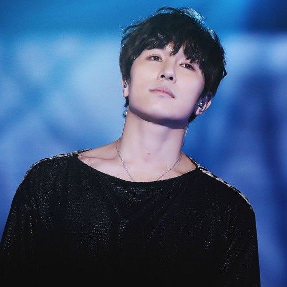 Behind-the-scenes cut of Kim Dongwan (SHINHWA)